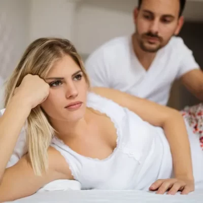 wife ignoring husband